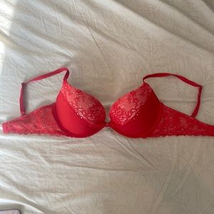 Victoria’s Secret 32D Red Push-up Bra